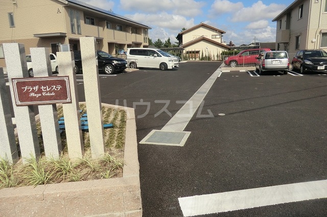 15/22 エントランス