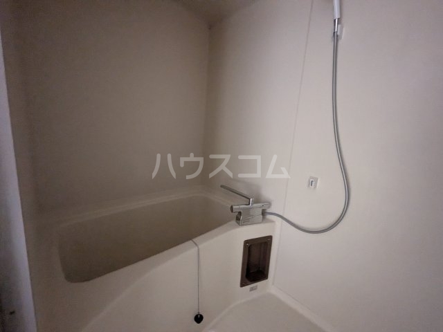 16/30 浴室