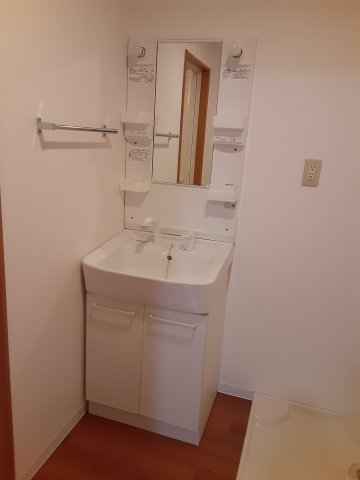 13/30 洗面