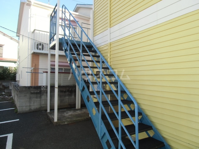 15/19 エントランス