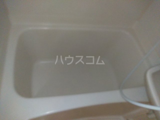 13/30 浴室