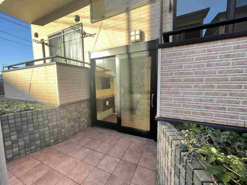 21/28 エントランス