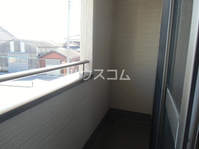 18/27 バルコニー