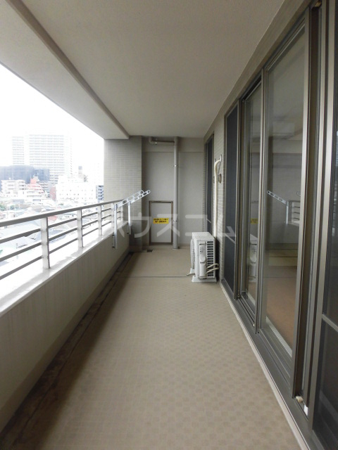 23/30 バルコニー