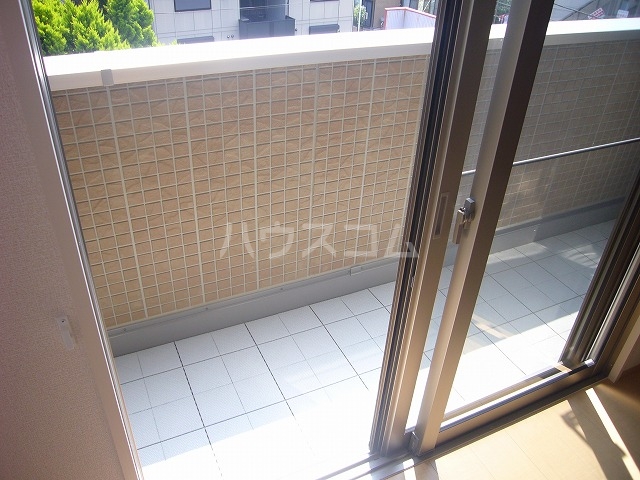 18/26 バルコニー