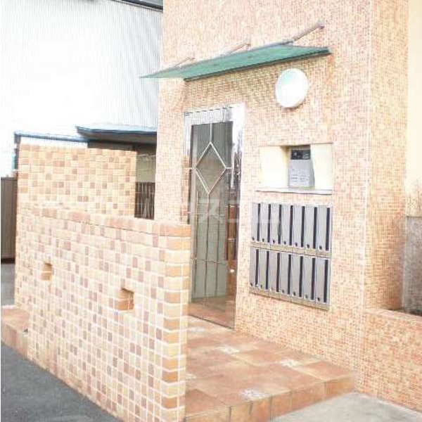 14/20 エントランス