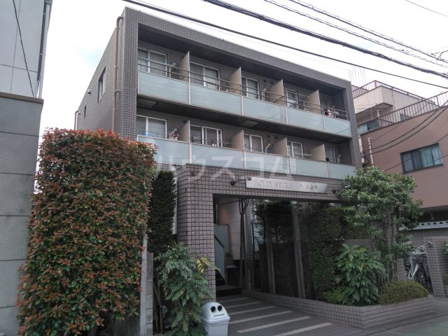 27/30 エントランス