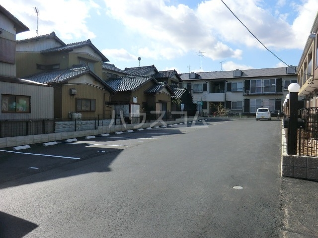 26/30 駐車場