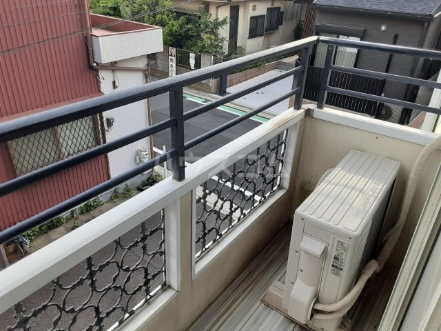 16/23 バルコニー