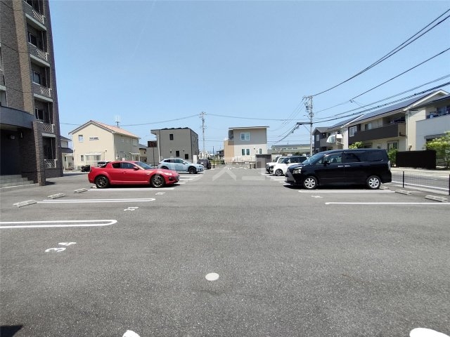 16/19 駐車場