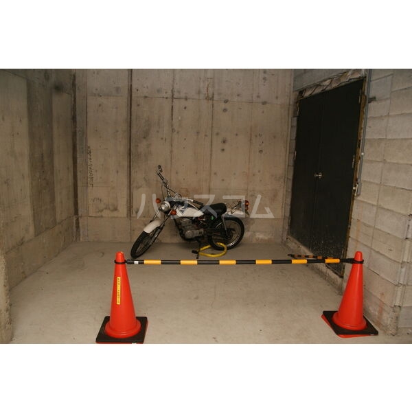 2/5 エントランス