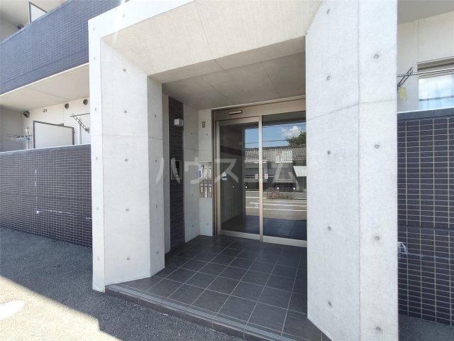 14/19 エントランス