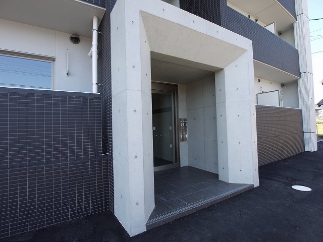 21/26 エントランス