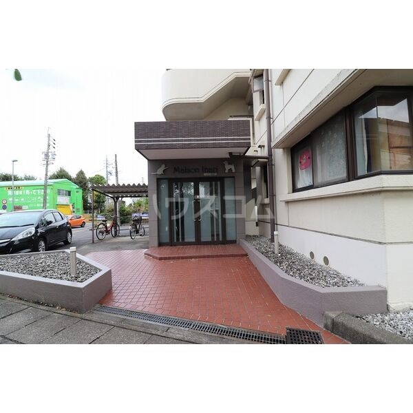 14/22 エントランス