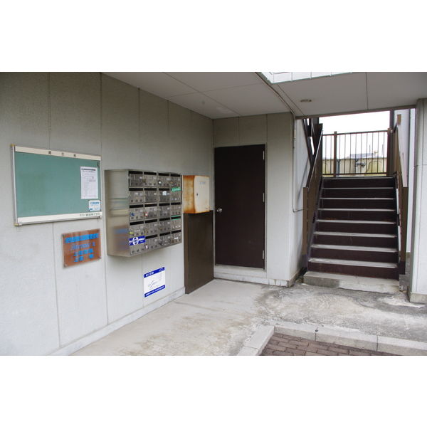 21/29 エントランス