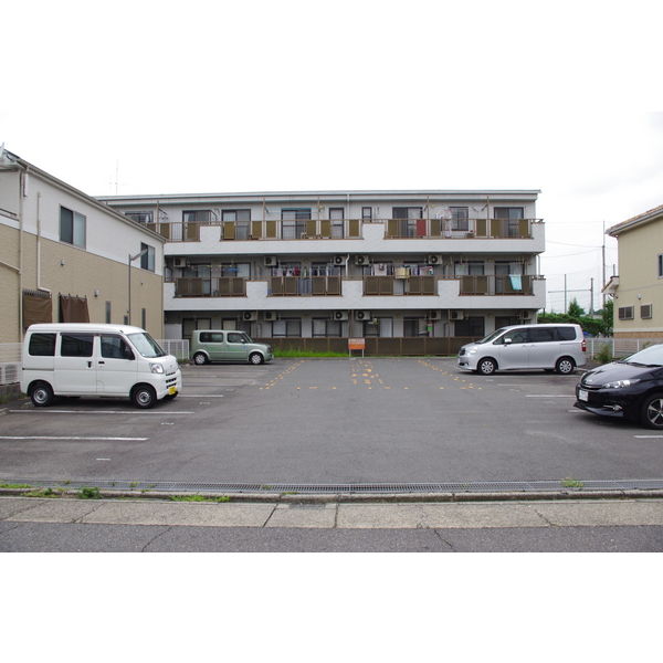 22/29 駐車場