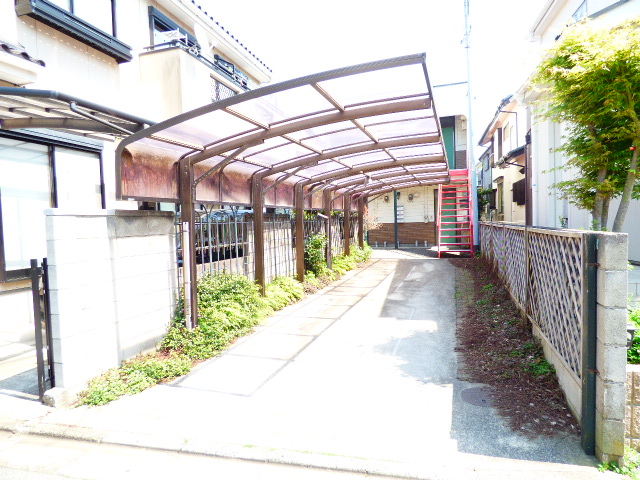 22/30 駐車場