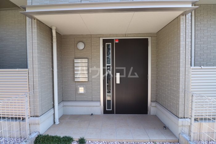 14/23 エントランス