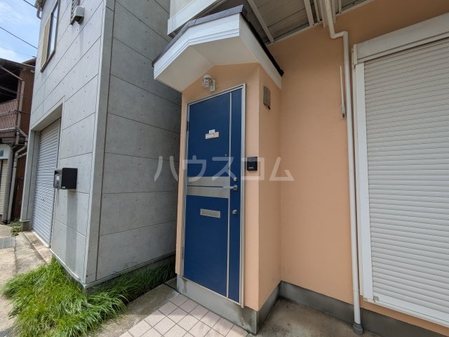 21/23 エントランス