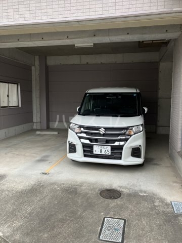 22/30 駐車場