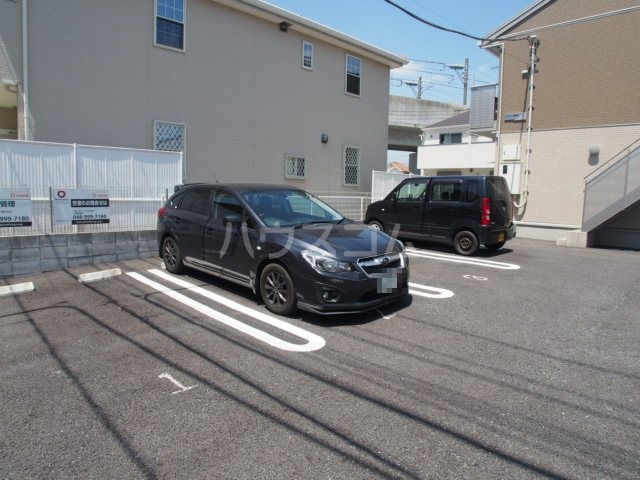 20/29 駐車場
