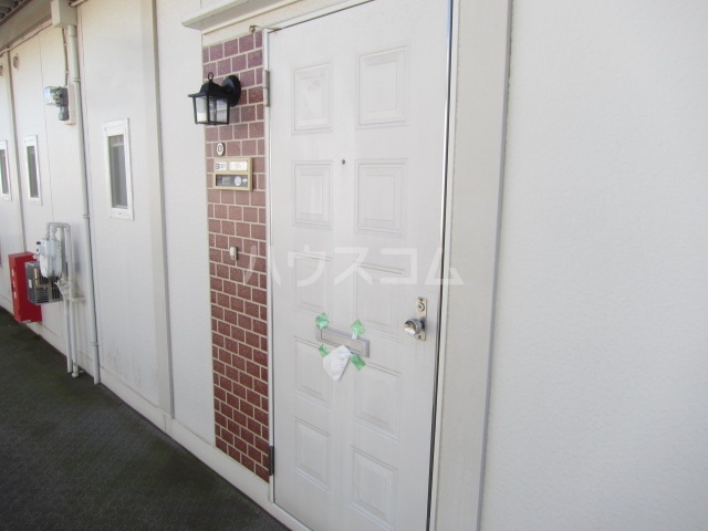 23/30 エントランス