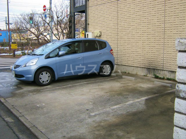 20/28 駐車場