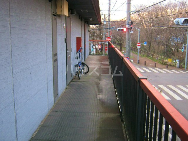 19/28 エントランス