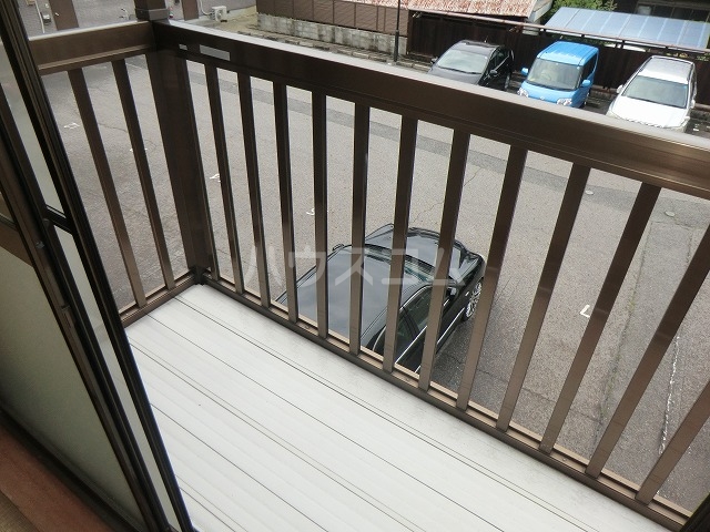 19/26 バルコニー