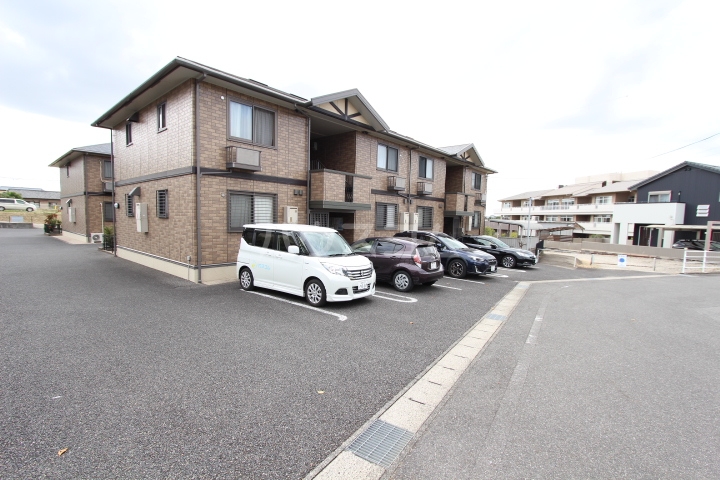 16/26 駐車場