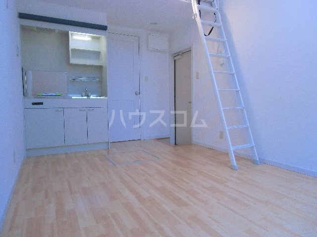 22/29 エントランス