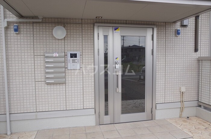 6/11 エントランス