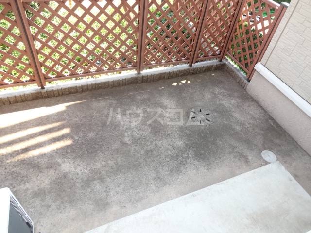 22/30 駐車場
