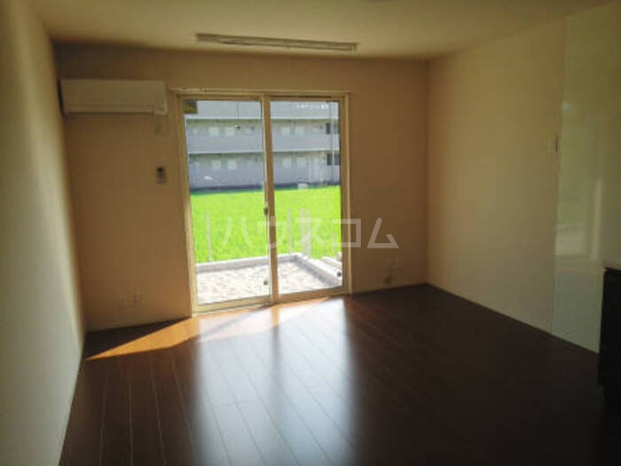 3/7 リビング/ダイニング