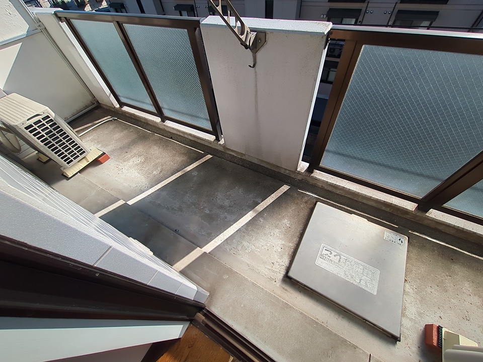 20/30 バルコニー