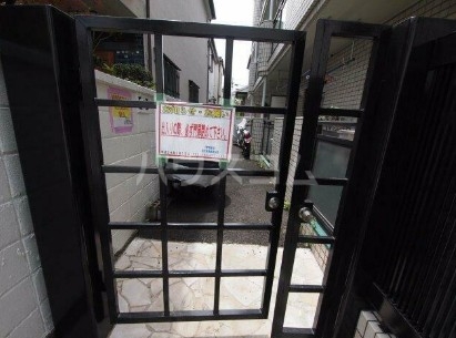 15/16 エントランス