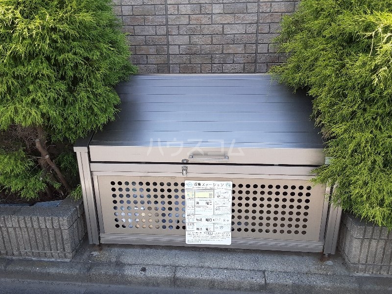 29/30 エントランス