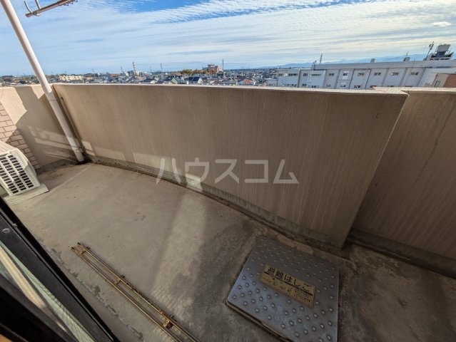 15/23 バルコニー