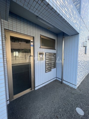 18/20 エントランス