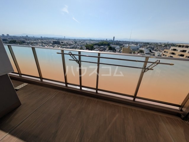 20/30 バルコニー
