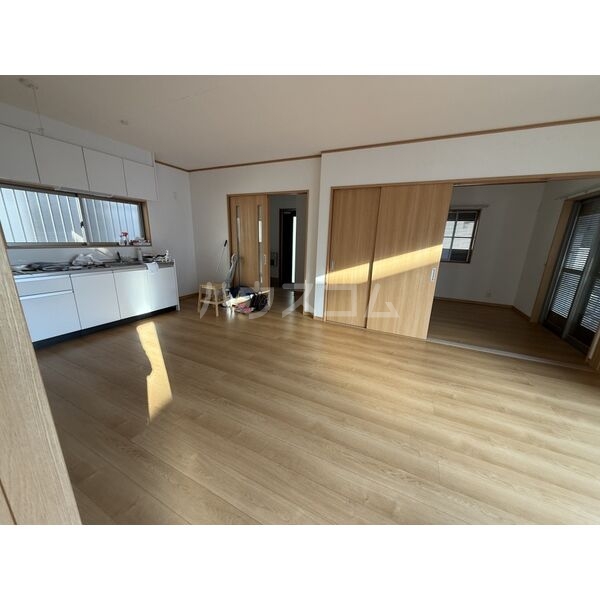 2/8 リビング/ダイニング