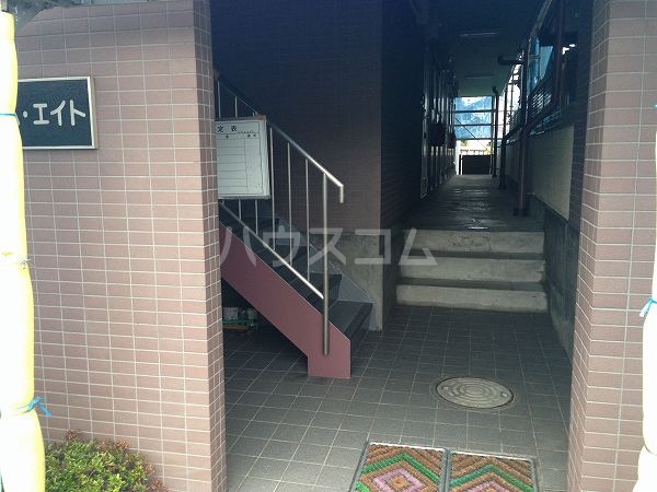 21/29 エントランス