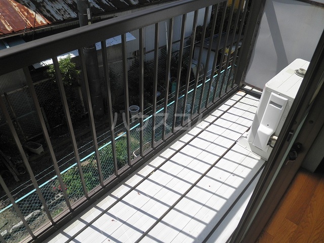 13/21 バルコニー