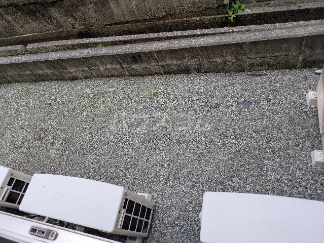 16/27 バルコニー