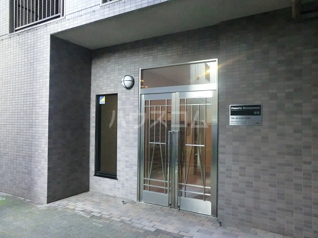 2/5 エントランス