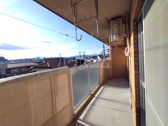 19/28 バルコニー