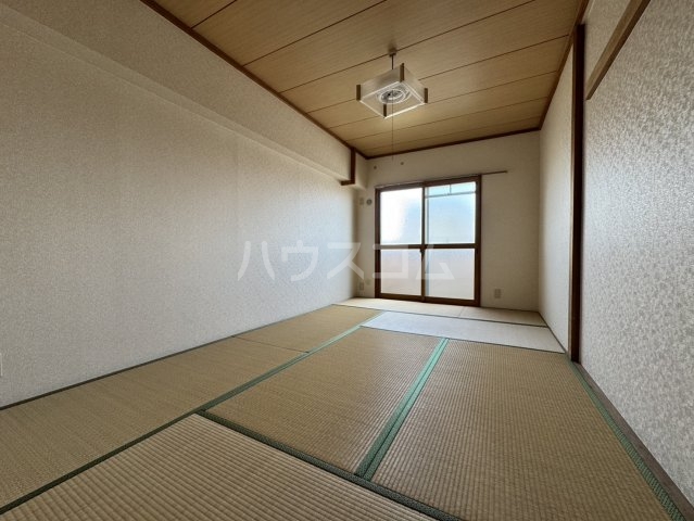 14/30 室内