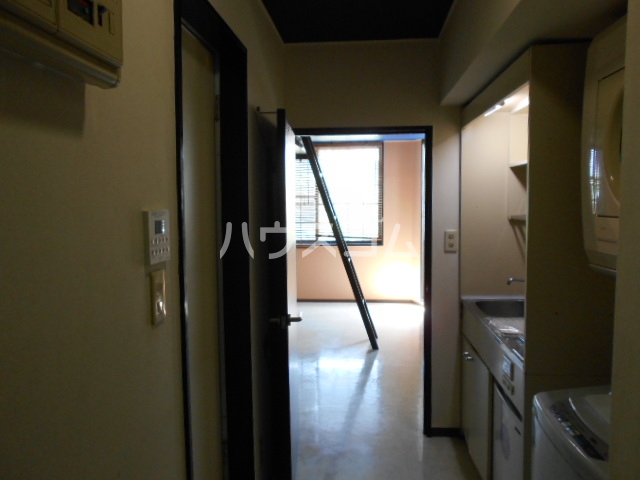 17/18 エントランス