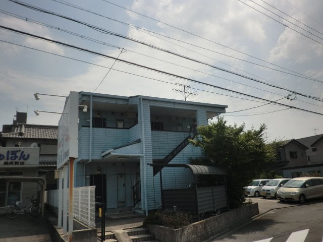 22/30 エントランス