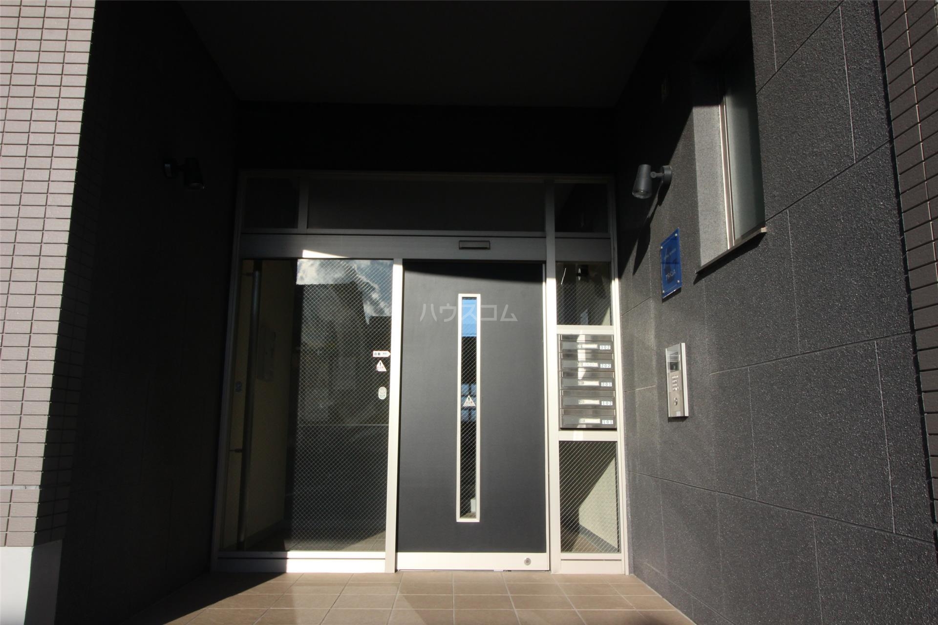 2/6 エントランス